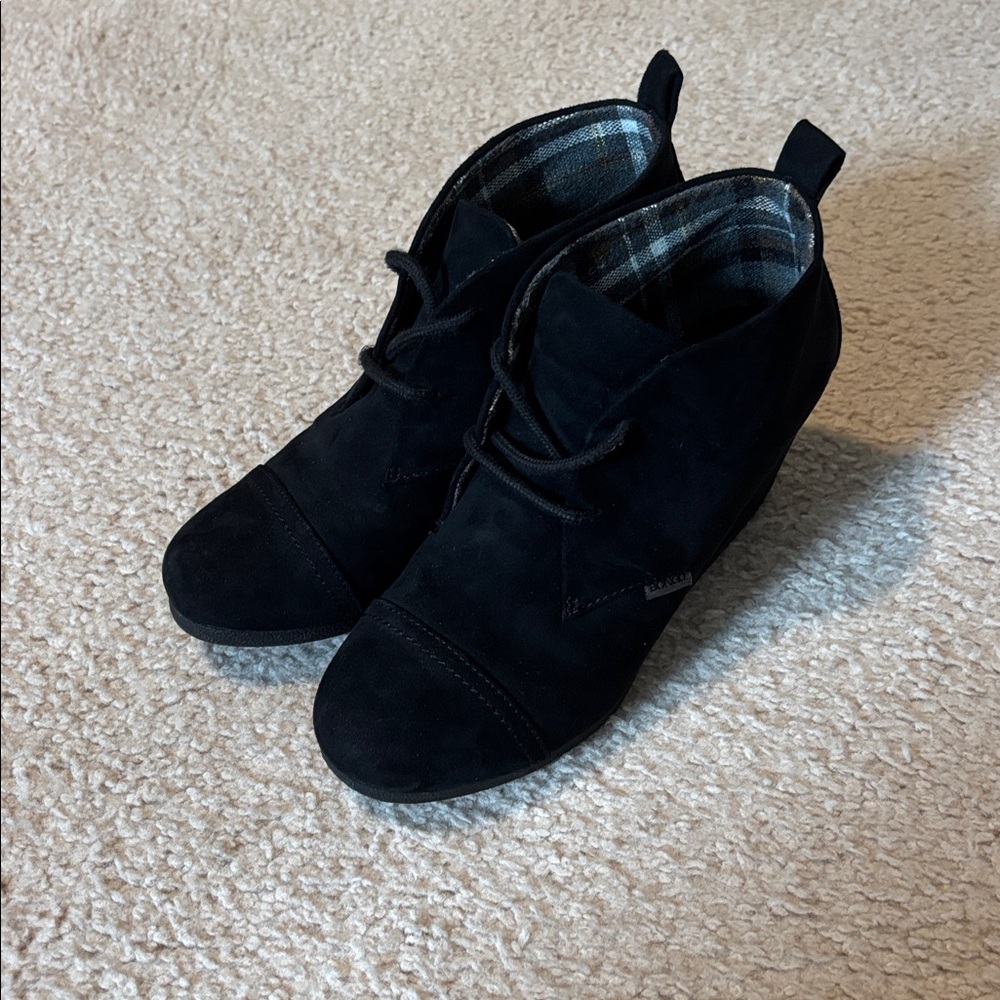BONGO Black Ankle Boots
